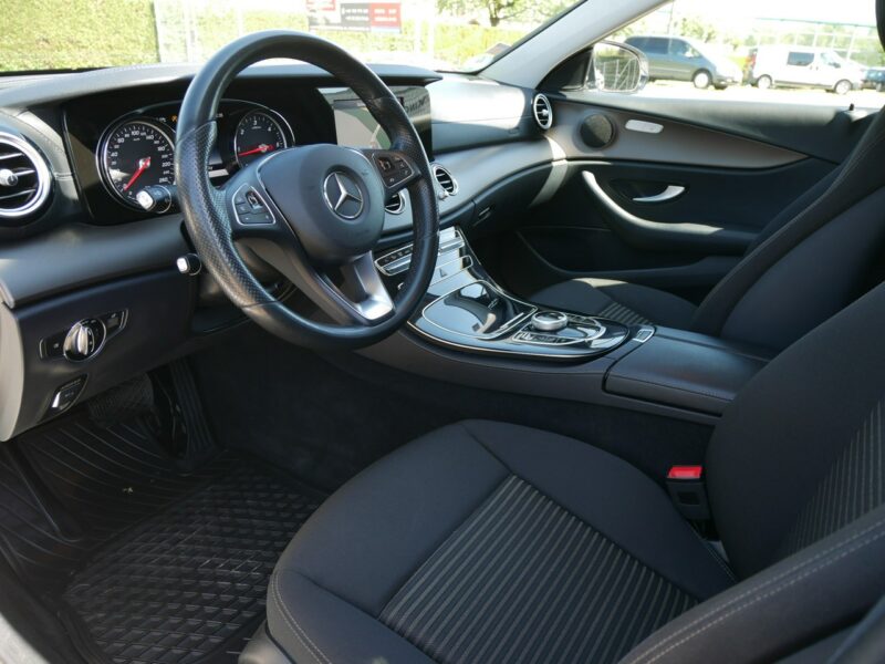 Mercedes E 220 2.0D 220D 194KM [Eu6] Sedan Automat -Bardzo zadbany +Koła zima -Euro 6 W213 (2016-)