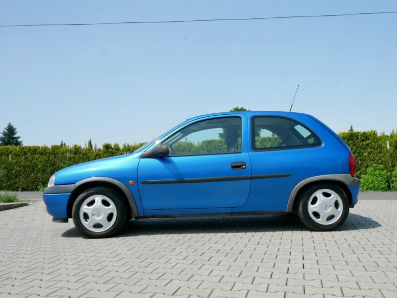 Opel Corsa 1.0 12V 54KM 3 Drzwi -Zobacz B (1993-2000)