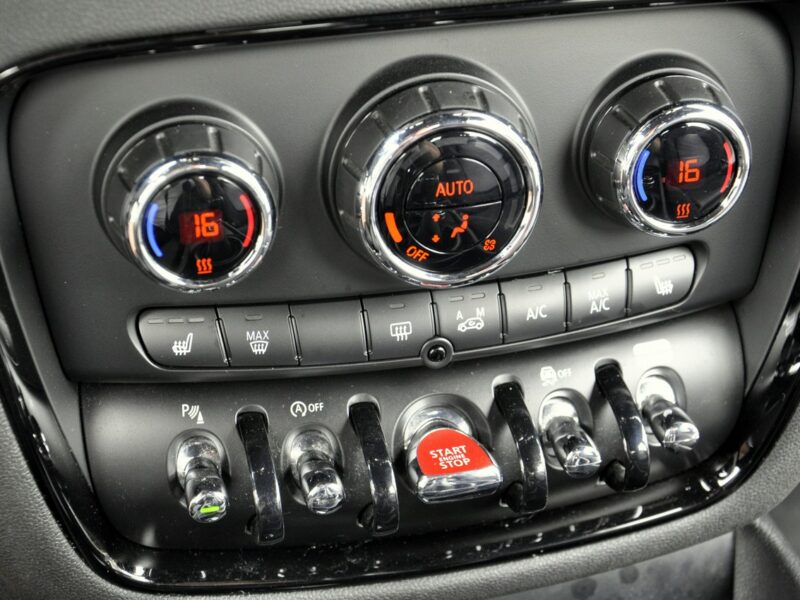 Mini Clubman 2.0d 150KM/Skóra/FullLed/Navi/KeyLessGo/Parktronic/NoweOpony II (2010-)