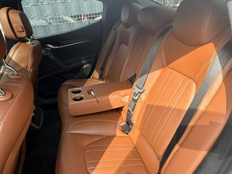 Maserati Ghibli 3.0 410KM SQ4 Kamera Cofania Bi ksenon+led Skóry Szyberdach