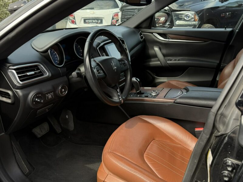 Maserati Ghibli 3.0 410KM SQ4 Kamera Cofania Bi ksenon+led Skóry Szyberdach