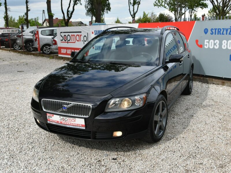 Volvo V50 2.4 BENZYNA 140KM Manual 2004r. Climatronic TEMPOMAR Alufelgi R 17" I (2004-2007)