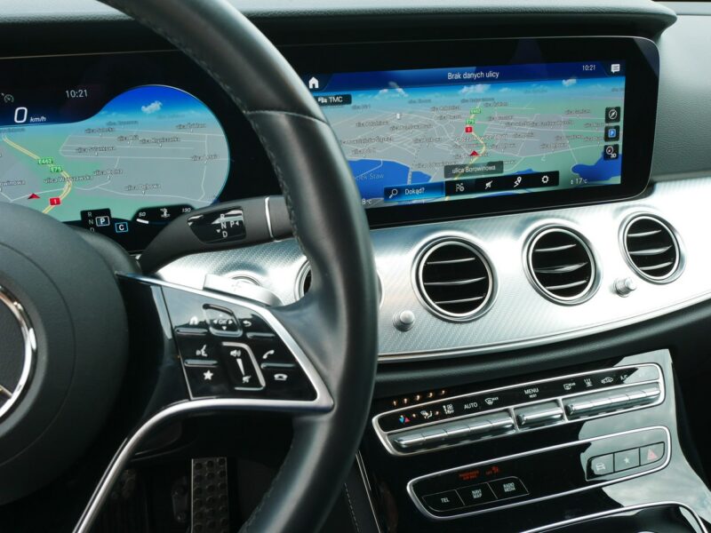 Mercedes E 220 2.0 E220d 194KM Avantgarde All-Terrain 4Matic 4x4 - Serwis ASO kombi W213 (2016-)