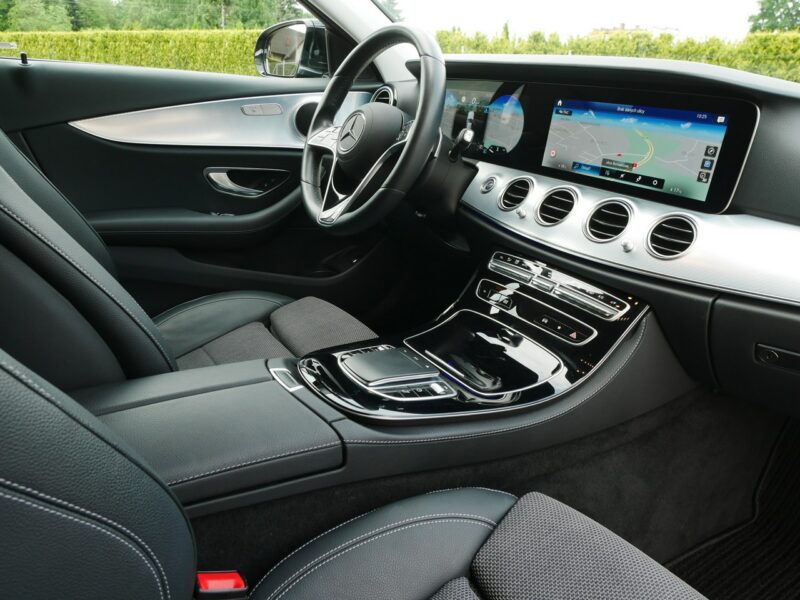 Mercedes E 220 2.0 E220d 194KM Avantgarde All-Terrain 4Matic 4x4 - Serwis ASO kombi W213 (2016-)
