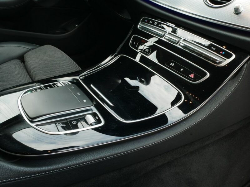 Mercedes E 220 2.0 E220d 194KM Avantgarde All-Terrain 4Matic 4x4 - Serwis ASO kombi W213 (2016-)