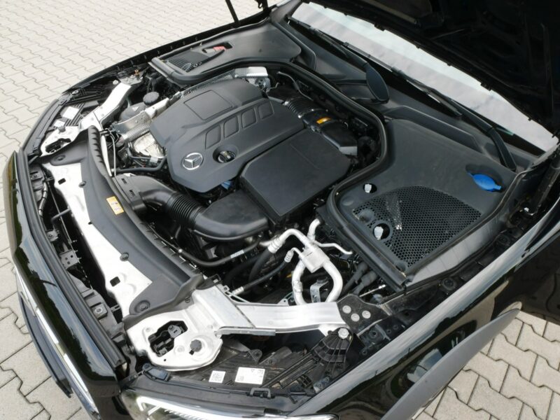 Mercedes E 220 2.0 E220d 194KM Avantgarde All-Terrain 4Matic 4x4 - Serwis ASO kombi W213 (2016-)