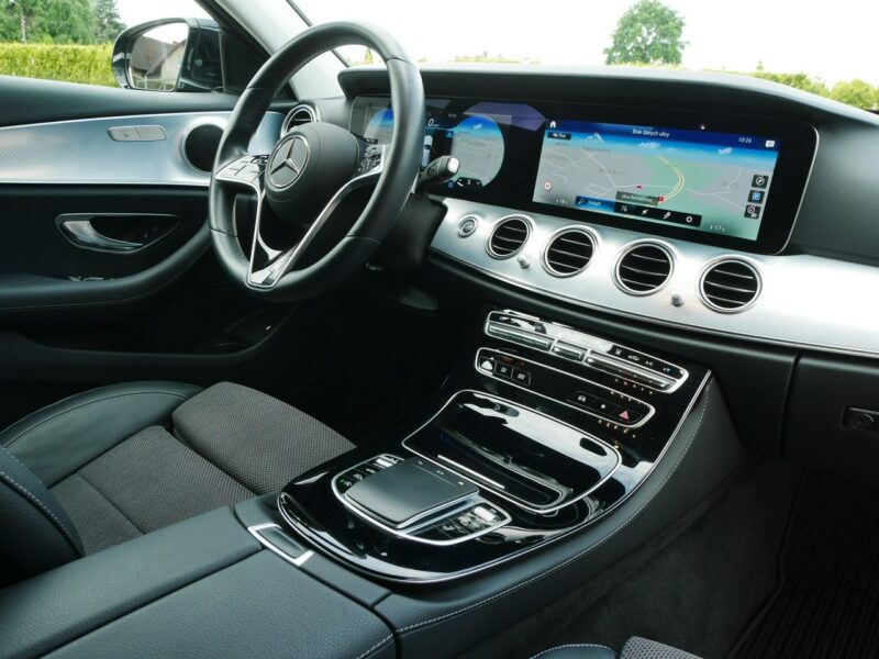 Mercedes E 220 2.0 E220d 194KM Avantgarde All-Terrain 4Matic 4x4 - Serwis ASO kombi W213 (2016-)