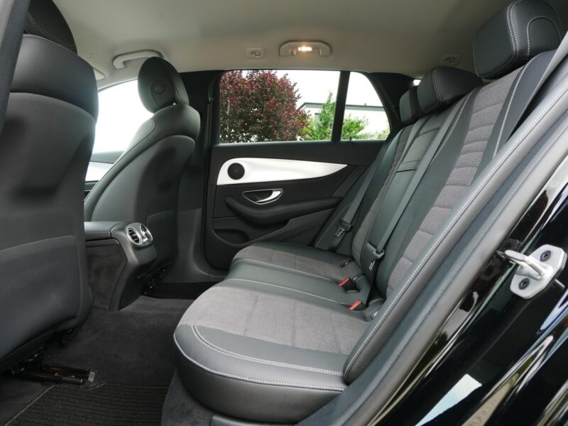 Mercedes E 220 2.0 E220d 194KM Avantgarde All-Terrain 4Matic 4x4 - Serwis ASO kombi W213 (2016-)