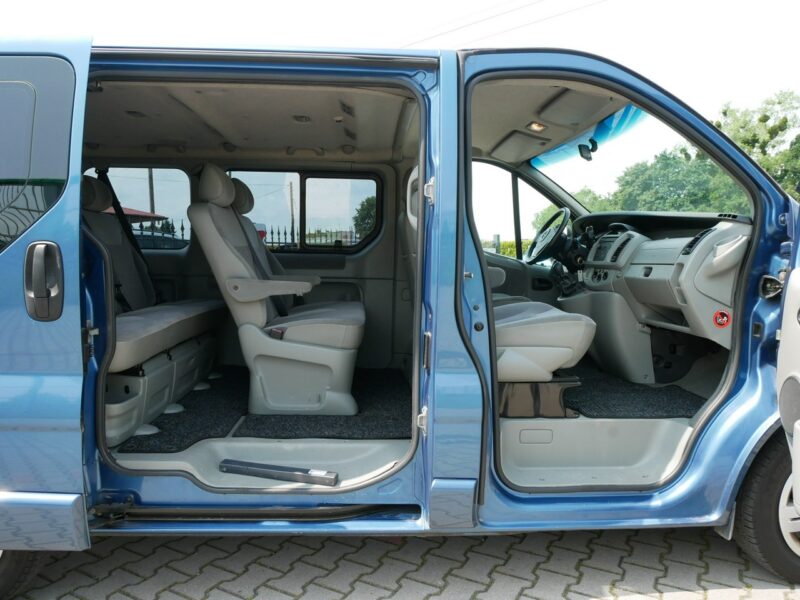 Opel Vivaro 2.5 CDTI 135KM Tour -7 Osób -VAT 23% Brutto -Bardzo zadbany -Zobacz I (2001-2014)