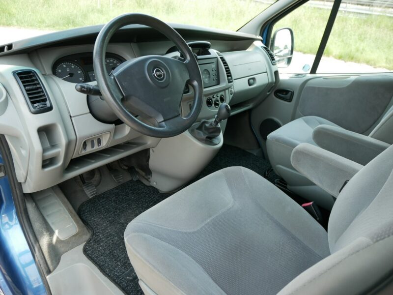 Opel Vivaro 2.5 CDTI 135KM Tour -7 Osób -VAT 23% Brutto -Bardzo zadbany -Zobacz I (2001-2014)