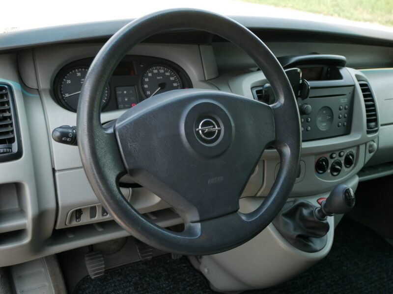 Opel Vivaro 2.5 CDTI 135KM Tour -7 Osób -VAT 23% Brutto -Bardzo zadbany -Zobacz I (2001-2014)