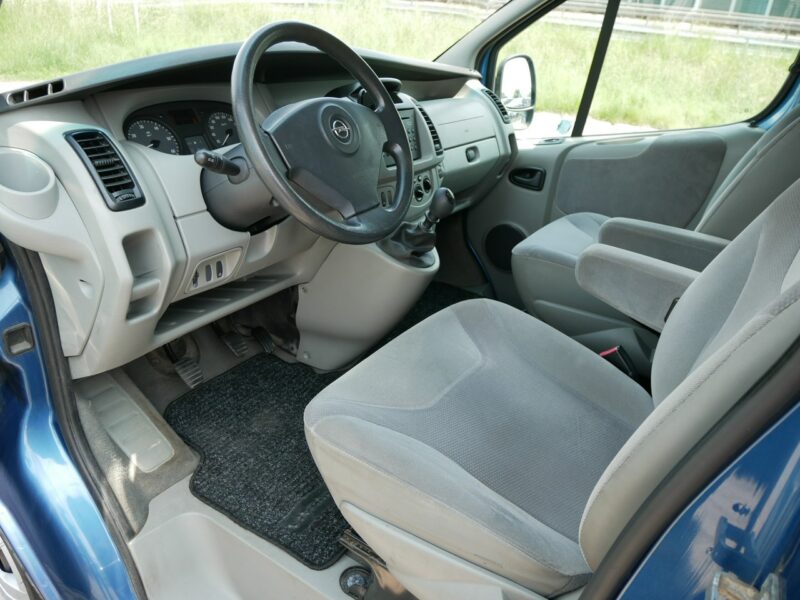 Opel Vivaro 2.5 CDTI 135KM Tour -7 Osób -VAT 23% Brutto -Bardzo zadbany -Zobacz I (2001-2014)