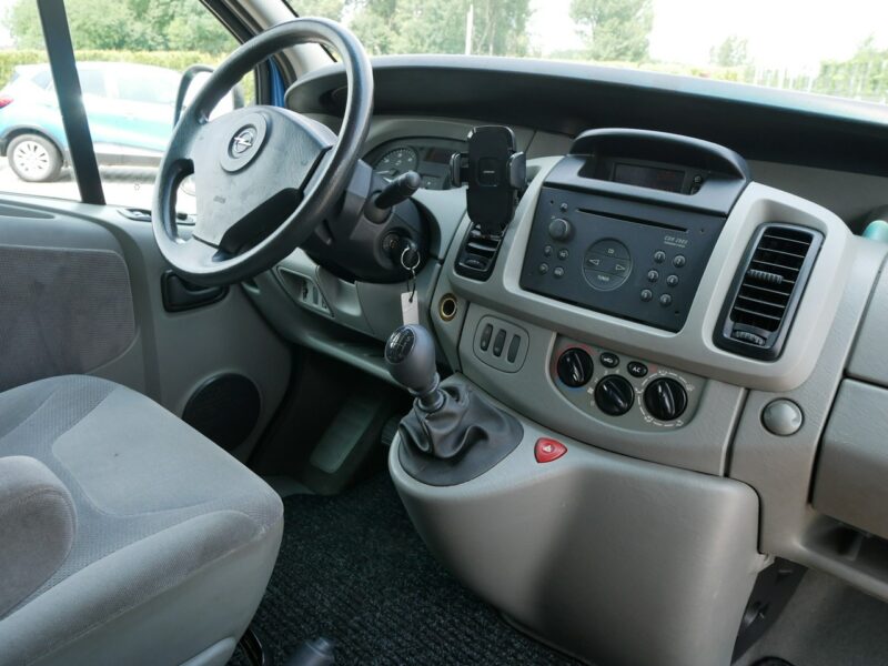Opel Vivaro 2.5 CDTI 135KM Tour -7 Osób -VAT 23% Brutto -Bardzo zadbany -Zobacz I (2001-2014)