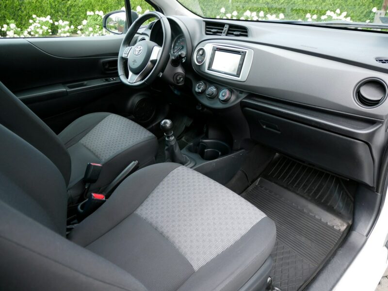Toyota Yaris 1.4 D-4D 90KM [Eu5] 1 właściciel od 7 lat - Klima + Opony Zima III (2011-2019)