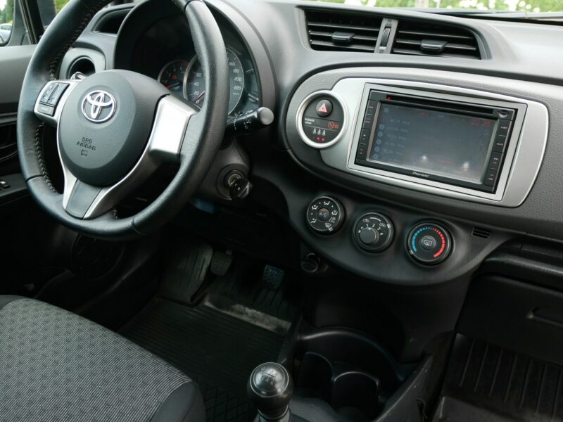 Toyota Yaris 1.4 D-4D 90KM [Eu5] 1 właściciel od 7 lat - Klima + Opony Zima III (2011-2019)