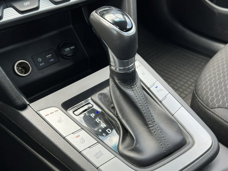 Hyundai Elantra 1.6MPI 128KM STYLE AUTOMAT Salon Polska VAT marża 2% VI (2016-2020)