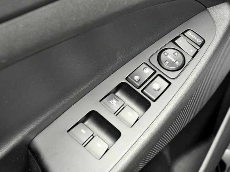 Maserati Ghibli 3.0 410KM SQ4 Kamera Cofania Bi ksenon+led Skóry Szyberdach
