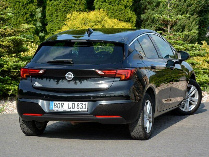 Opel Astra Ledy Duża Navi Grzana kierow 2xParktr. Grz. Kierownica Ideał z Niemiec K (2015-2021)
