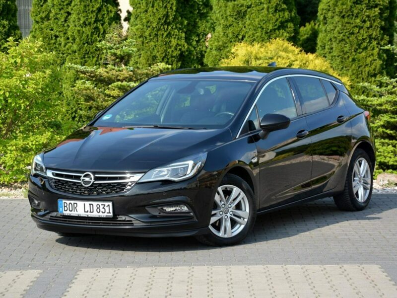 Opel Astra Ledy Duża Navi Grzana kierow 2xParktr. Grz. Kierownica Ideał z Niemiec K (2015-2021)