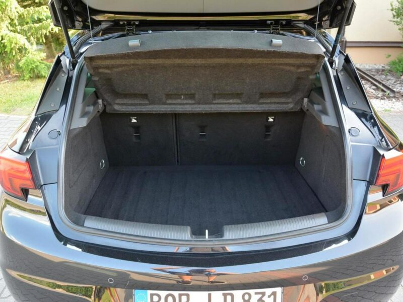 Opel Astra Ledy Duża Navi Grzana kierow 2xParktr. Grz. Kierownica Ideał z Niemiec K (2015-2021)