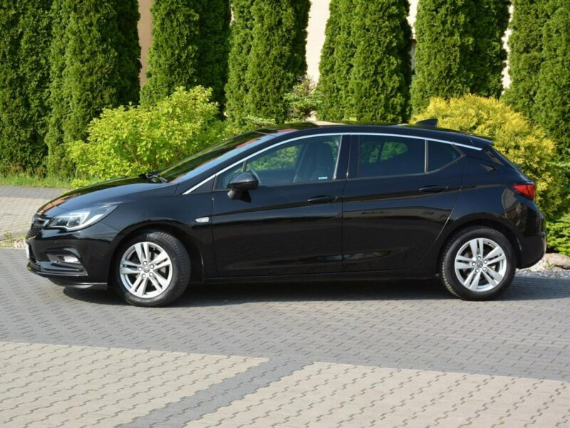 Opel Astra Ledy Duża Navi Grzana kierow 2xParktr. Grz. Kierownica Ideał z Niemiec K (2015-2021)