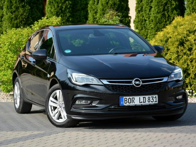 Opel Astra Ledy Duża Navi Grzana kierow 2xParktr. Grz. Kierownica Ideał z Niemiec K (2015-2021)