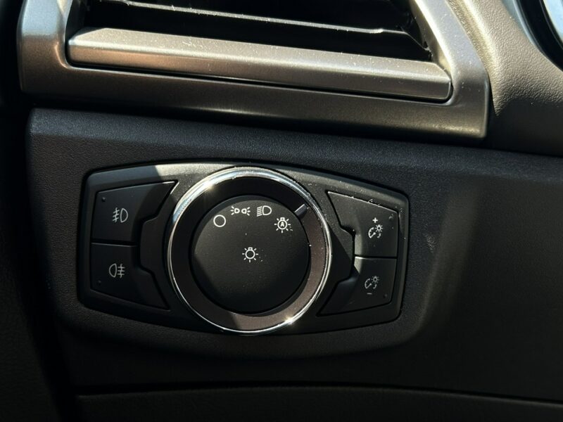 Ford Mondeo Ford Mondeo Hybryd Automat Vignale FulLED Wentyle Mk5 (2014-)