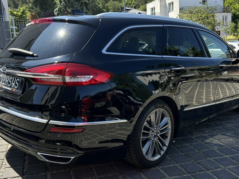 Ford Mondeo Ford Mondeo Hybryd Automat Vignale FulLED Wentyle Mk5 (2014-)