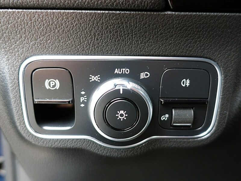 Mercedes B 180 Tylko 49TYŚ KM AUTOMAT Led+Skóra+NAVI+Kamera GWARANCJA Bezwyp 1WŁ F23% W247 (2018-)
