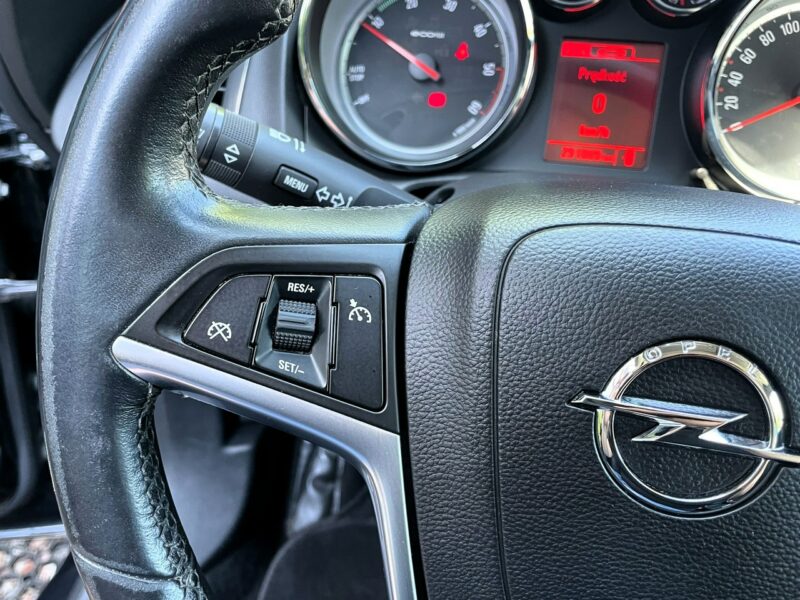Opel Astra LED, Klimatyzacja, Nawigacja, Tempomat, Bluetooth, Czujniki Parkowania J (2009-2019)