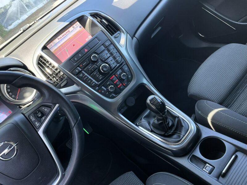 Opel Astra LED, Klimatyzacja, Nawigacja, Tempomat, Bluetooth, Czujniki Parkowania J (2009-2019)