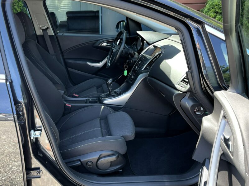 Opel Astra LED, Klimatyzacja, Nawigacja, Tempomat, Bluetooth, Czujniki Parkowania J (2009-2019)