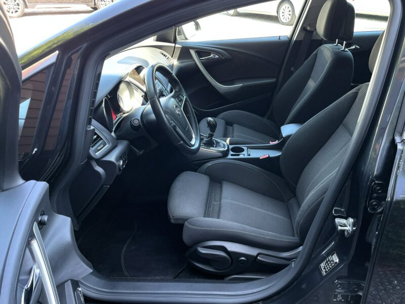 Opel Astra LED, Klimatyzacja, Nawigacja, Tempomat, Bluetooth, Czujniki Parkowania J (2009-2019)