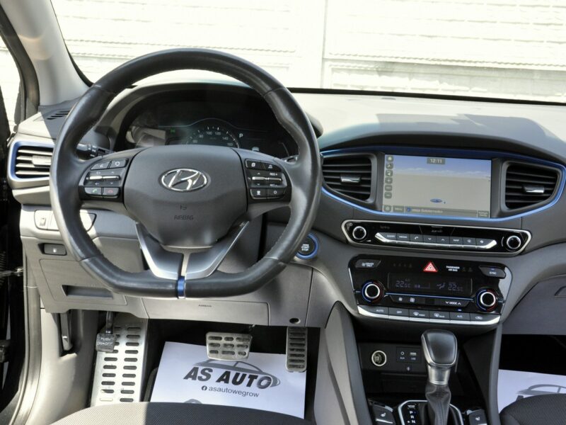 Hyundai IONIQ 1,6i 105KM Hybryda/Navi/Kamera/LEDy/Serwis/Nowe opony/Automat
