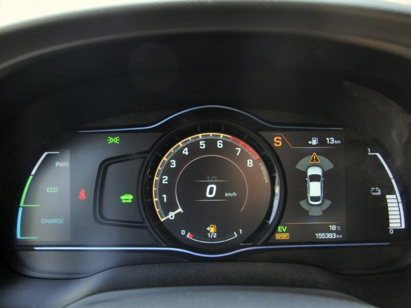 Hyundai IONIQ 1,6i 105KM Hybryda/Navi/Kamera/LEDy/Serwis/Nowe opony/Automat