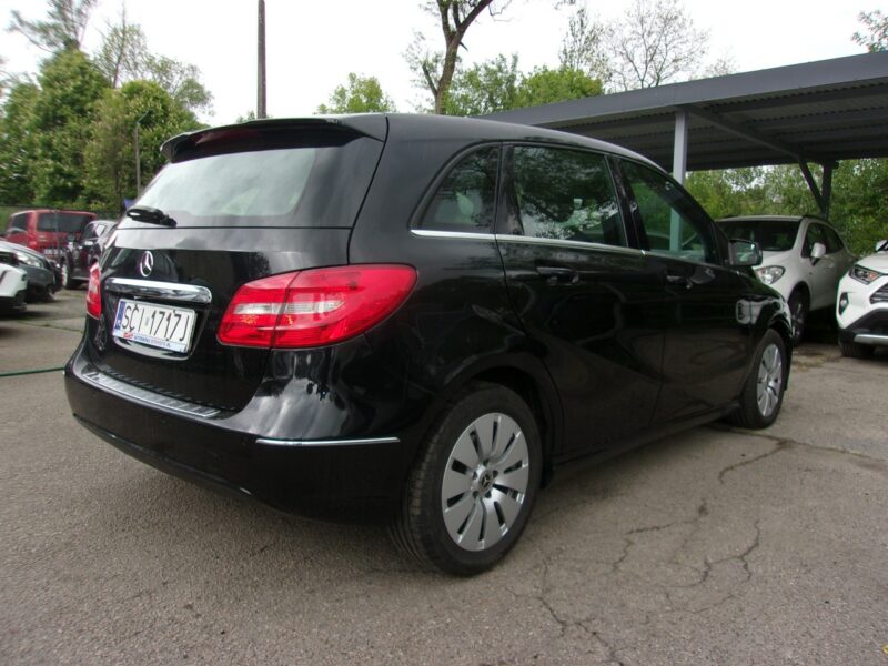 Mercedes B 180 Klimatyzacja, Niski przebieg, Bezwypadkowy, Nawigacja, PDC 2x W246 (2011-)