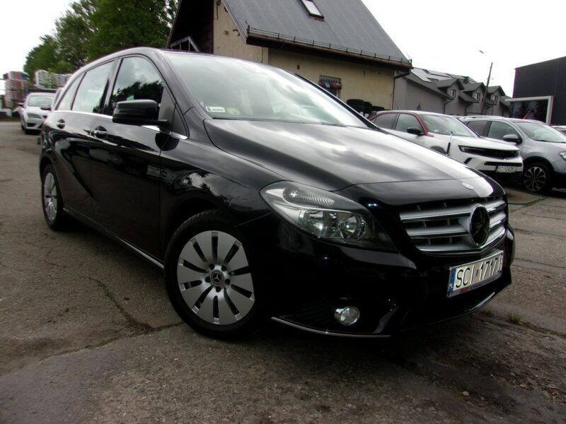 Mercedes B 180 Klimatyzacja, Niski przebieg, Bezwypadkowy, Nawigacja, PDC 2x W246 (2011-)