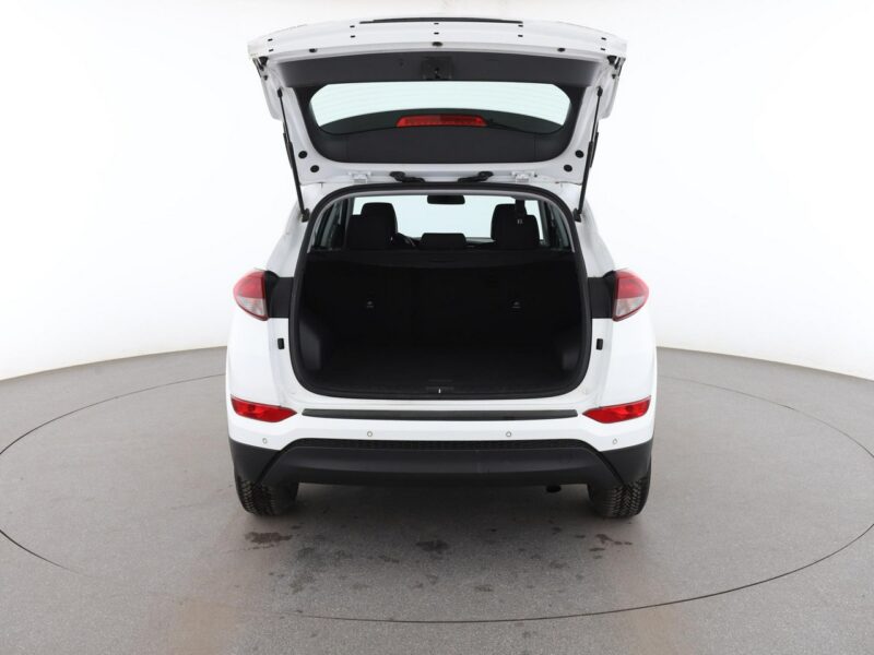Hyundai Tucson navi klimatyzacja grzane fotele czujniki parkowania III (2015-2020)