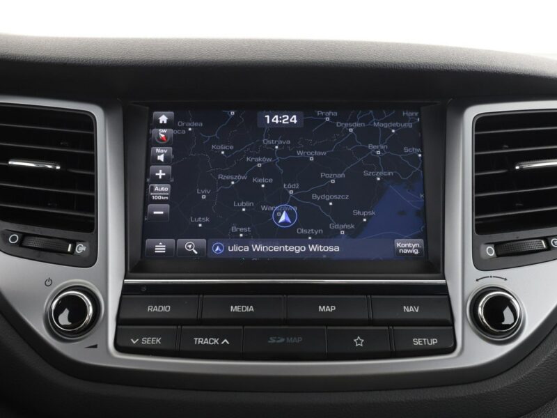 Hyundai Tucson navi klimatyzacja grzane fotele czujniki parkowania III (2015-2020)