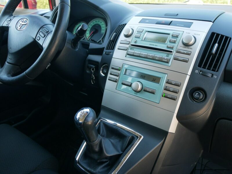 Toyota Corolla Verso 1.8 VVT-i 130KM -Krajowy -1 Właściciel -Serw ASO do końca +Koła zima III (2004-2009)