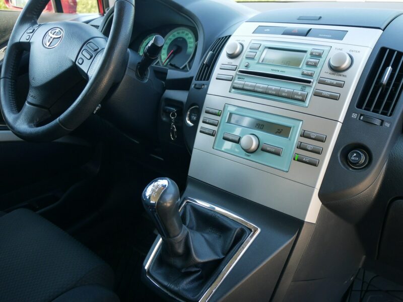 Toyota Corolla Verso 1.8 VVT-i 130KM -Krajowy -1 Właściciel -Serw ASO do końca +Koła zima III (2004-2009)