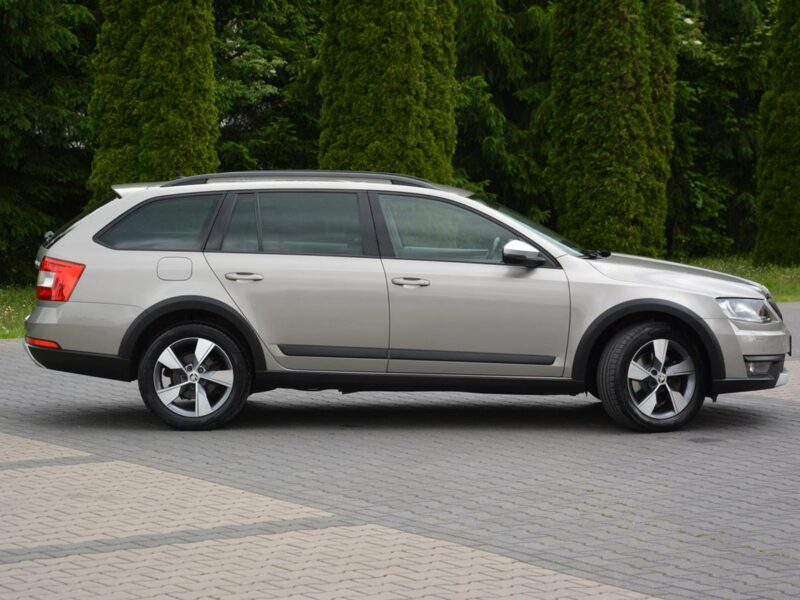 Škoda Octavia 2.0TDI(184M)Scout Duża Navi Kamera Bi-Xenon Ledy 2xParkt Aso III (2013-)
