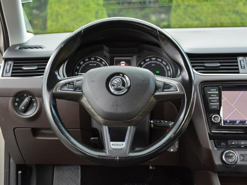 Škoda Octavia 2.0TDI(184M)Scout Duża Navi Kamera Bi-Xenon Ledy 2xParkt Aso III (2013-)