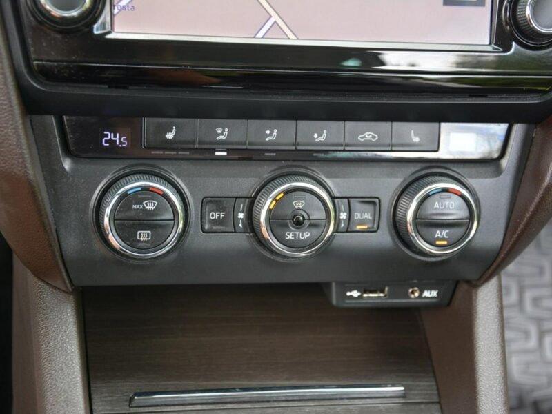 Škoda Octavia 2.0TDI(184M)Scout Duża Navi Kamera Bi-Xenon Ledy 2xParkt Aso III (2013-)