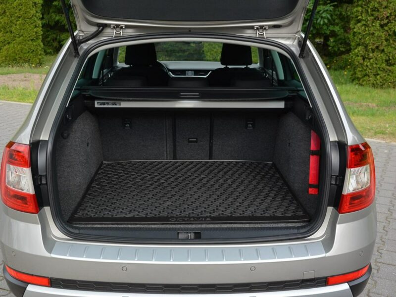 Škoda Octavia 2.0TDI(184M)Scout Duża Navi Kamera Bi-Xenon Ledy 2xParkt Aso III (2013-)