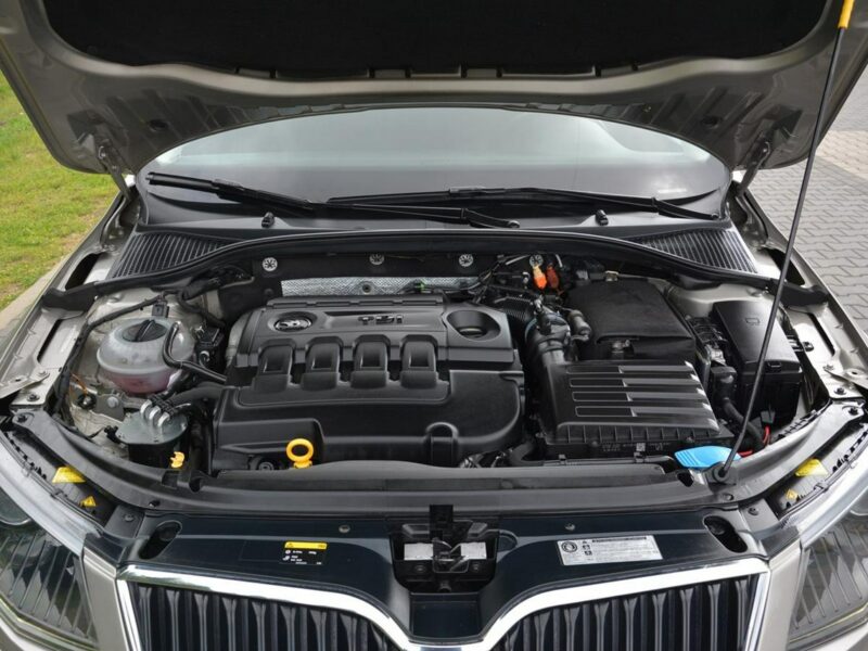 Škoda Octavia 2.0TDI(184M)Scout Duża Navi Kamera Bi-Xenon Ledy 2xParkt Aso III (2013-)