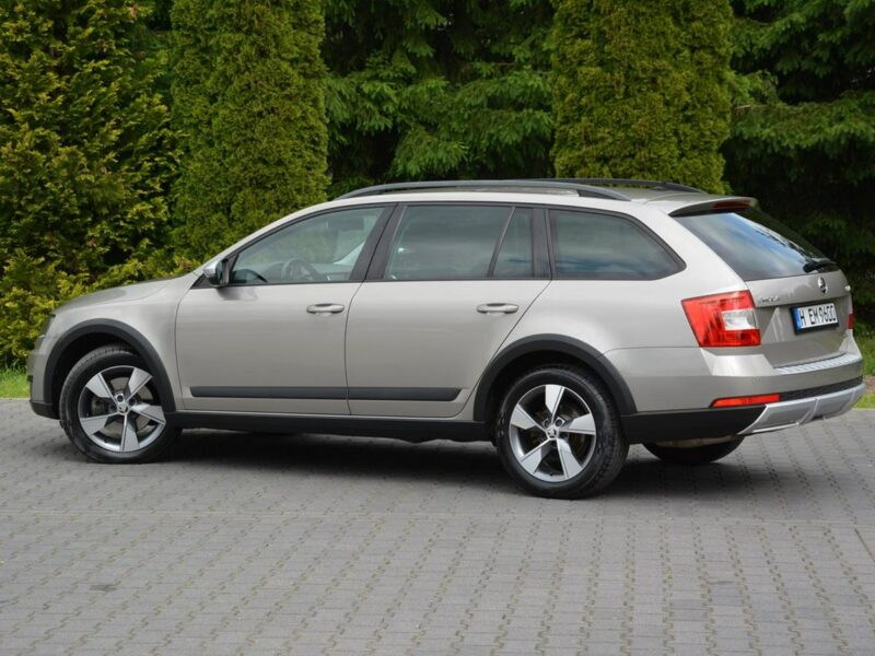 Škoda Octavia 2.0TDI(184M)Scout Duża Navi Kamera Bi-Xenon Ledy 2xParkt Aso III (2013-)