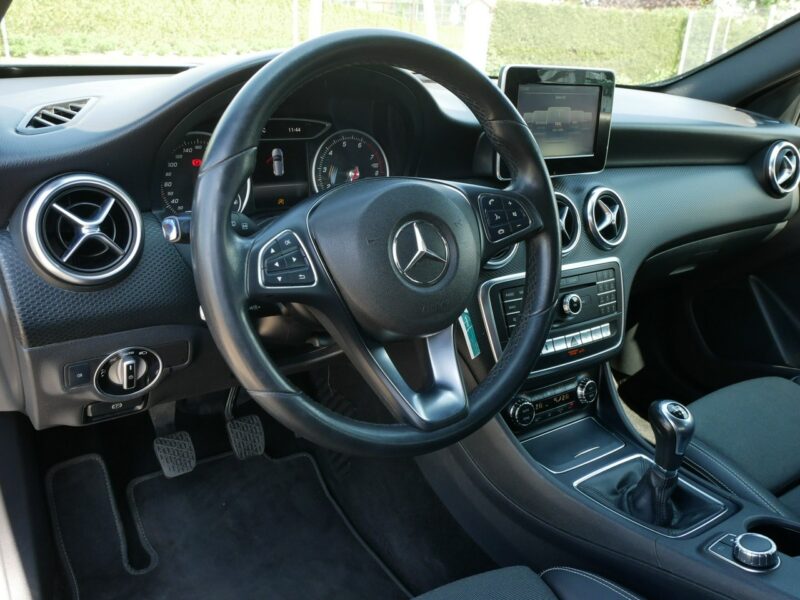 Mercedes A 180 1.6 122KM [Eu6] -Navi -Grzane fotele -Euro 6 -Zobacz W176 (2012-)