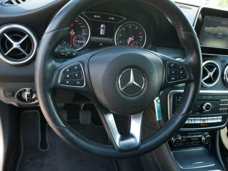 Mercedes A 180 1.6 122KM [Eu6] -Navi -Grzane fotele -Euro 6 -Zobacz W176 (2012-)