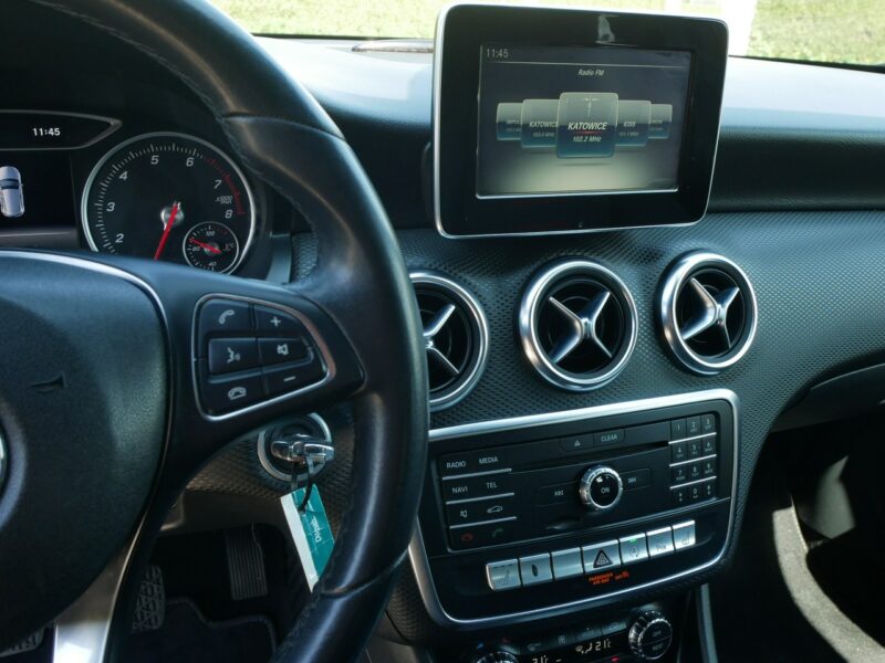 Mercedes A 180 1.6 122KM [Eu6] -Navi -Grzane fotele -Euro 6 -Zobacz W176 (2012-)